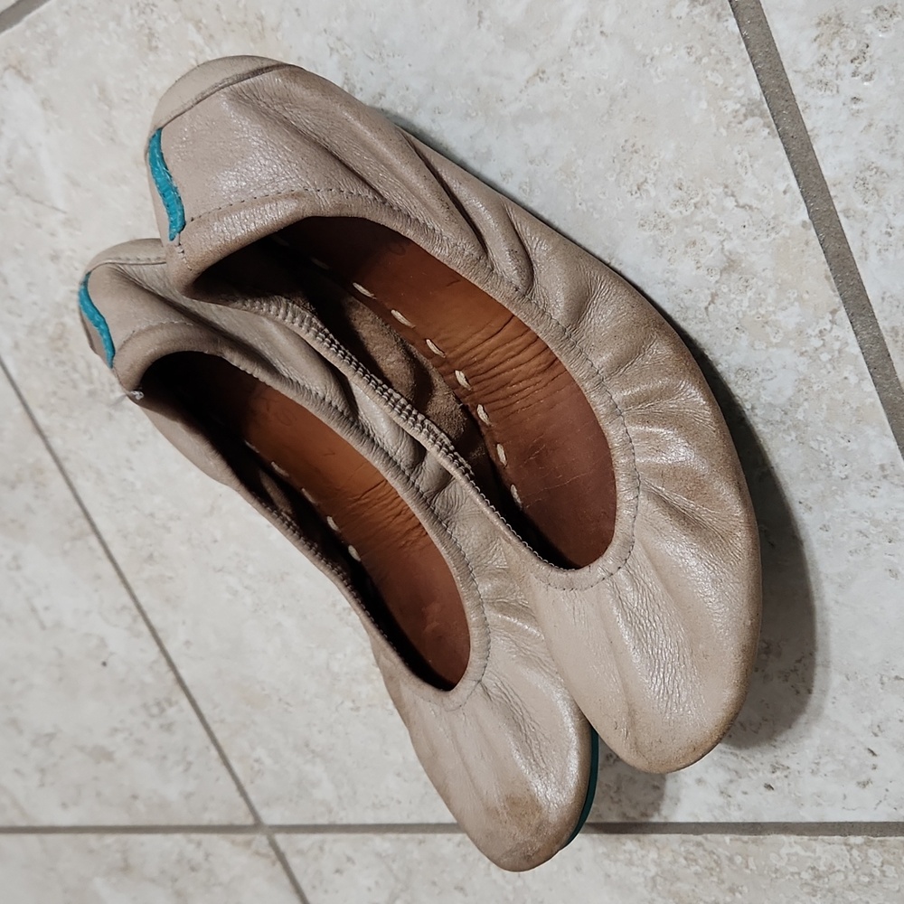 TIEKS flats Size 7 - Picture 3 of 10